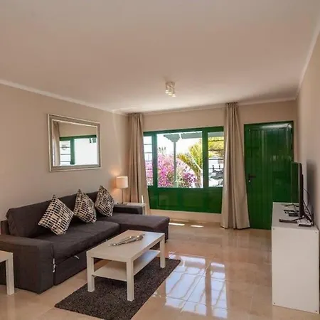 Bandama 14! 2 Bedroom Newly Renovated Bungalow, Los Pocillos, Puerto Del Carmen.-3