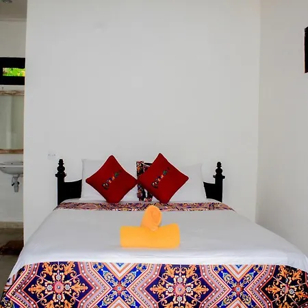 COCONUT BEACH BUNGALOWs&WARUNG-3