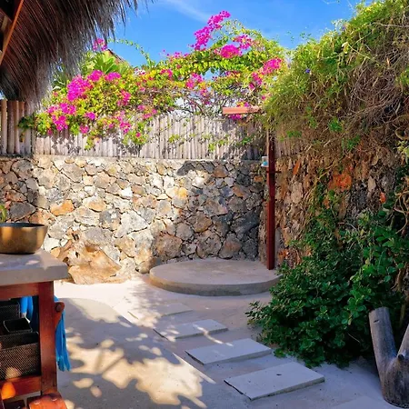 Loedi Bungalows Rote-3