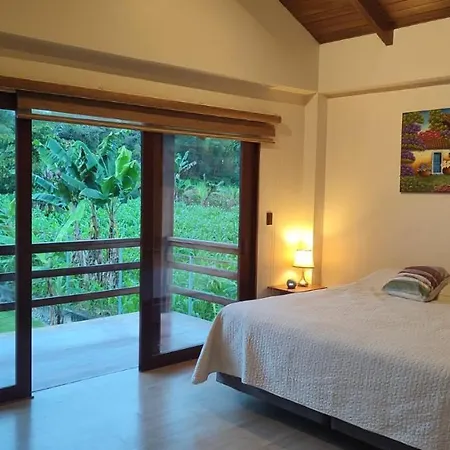 Quinta Isabel, Casa De Huespedes & Cafeteria-2