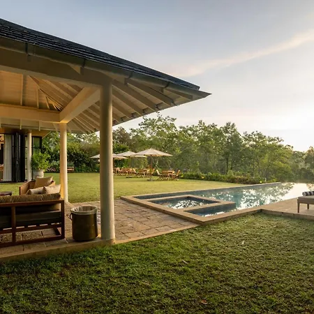Stafford Bungalow - Exclusive Luxury Within A Private Tea Estate-3