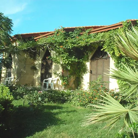 Riviera Beach Bungalows-3