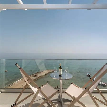 Golden Coast Beachfront Resort-2
