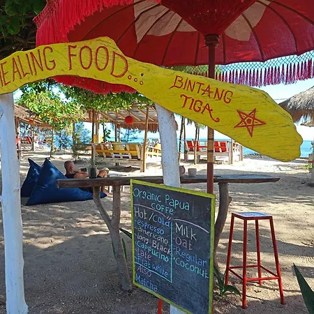 Bintang Tiga Bungalows Gili Air-3