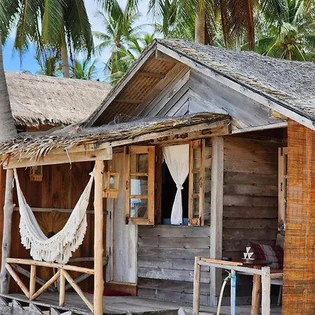 Castaway Beach Bungalows-2