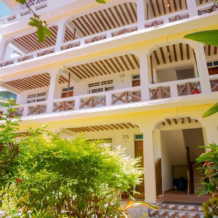 Baraka Beach Bungalows-3