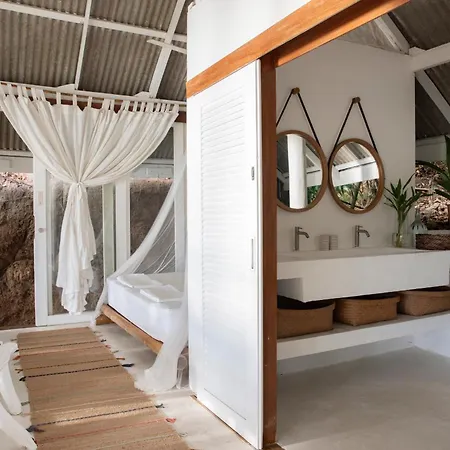 Coconut Beach Bungalows-3