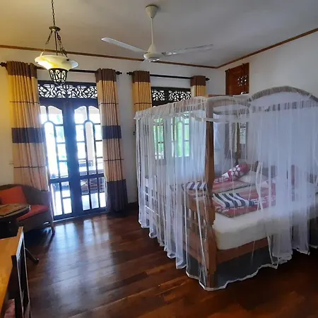 Lanka Beach Bungalows-3