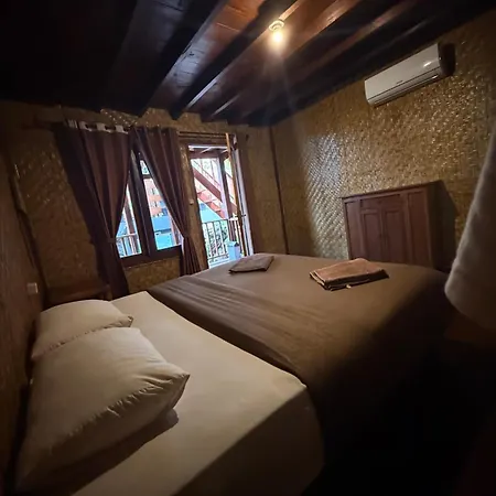 The Golden Ave Bungalow-2