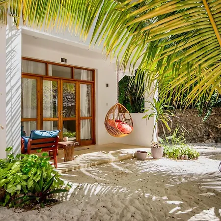 Mnana Beach Bungalows-3