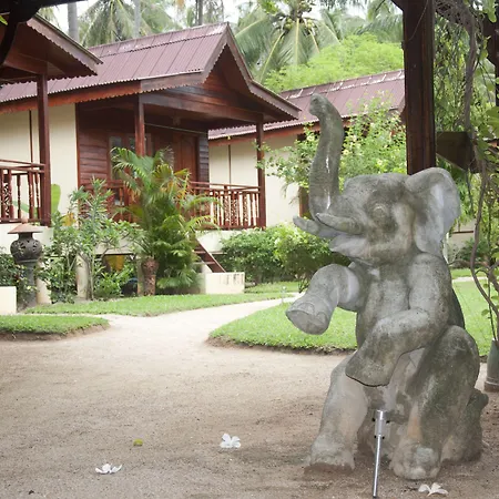 Phangan Rainbow Bungalows-2