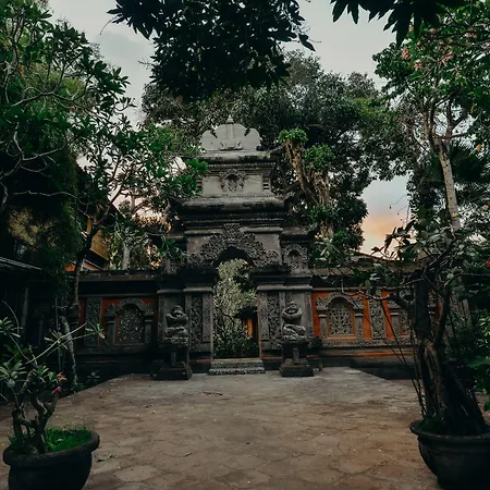 Three Brothers Bali Legian Bungalows & Villas-2