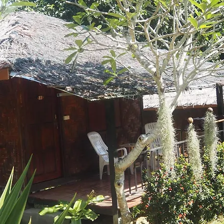 Mookies Bungalows-2