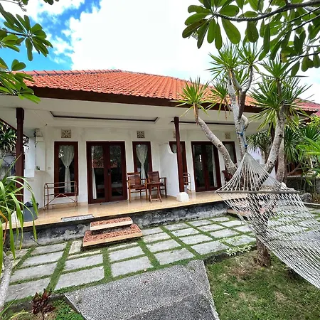 Mushroom Beach Bungalows-3