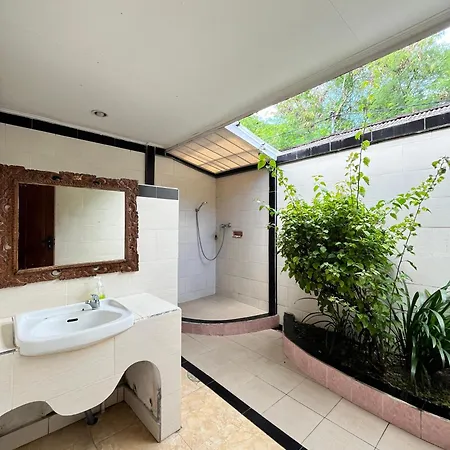 Mushroom Beach Bungalows-3