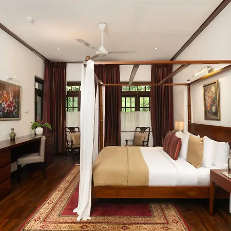 Stafford Bungalow - Exclusive Luxury Within A Private Tea Estate-3