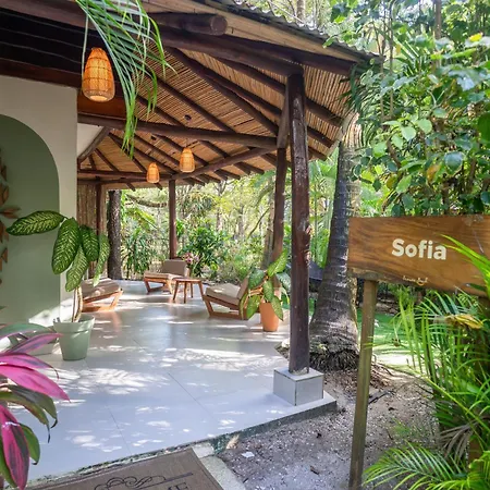 Banana Beach Bungalows-3