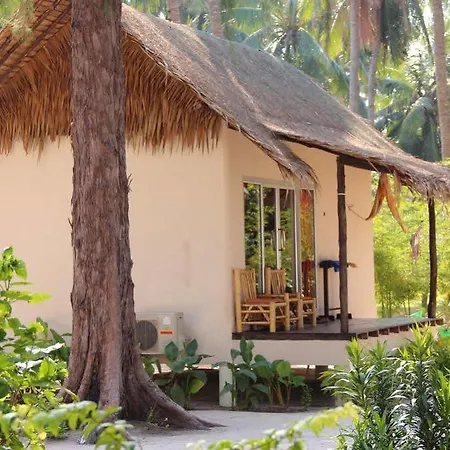 Angkana Hotel Bungalows-3