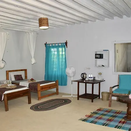 Garden Beach Bungalows-2