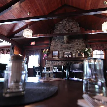 Miette Hot Springs Bungalows-2