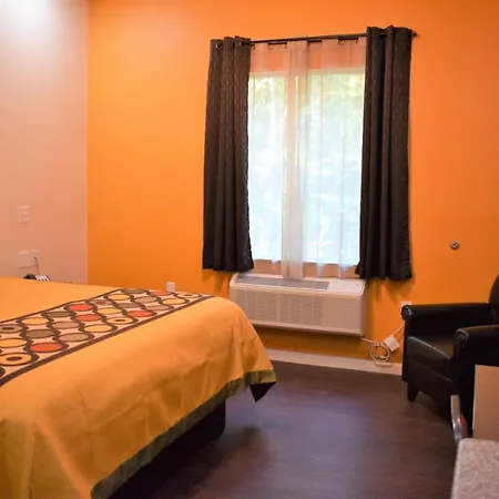 Texas Bungalows Hotel & Suites-2