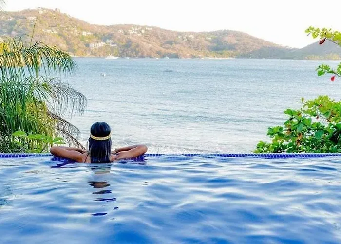 Bungalows La Madera Zihuatanejo