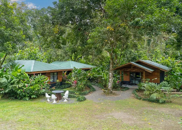Eden Organic Farm & Bungalows La Fortuna