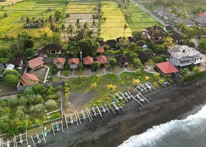 Yogi Beach Cabin Amed 