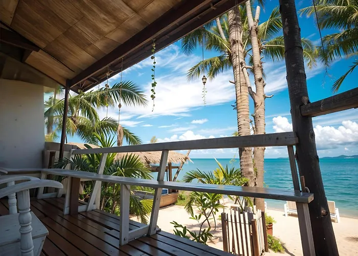 A Little Bungalows By Beach Mae Nam