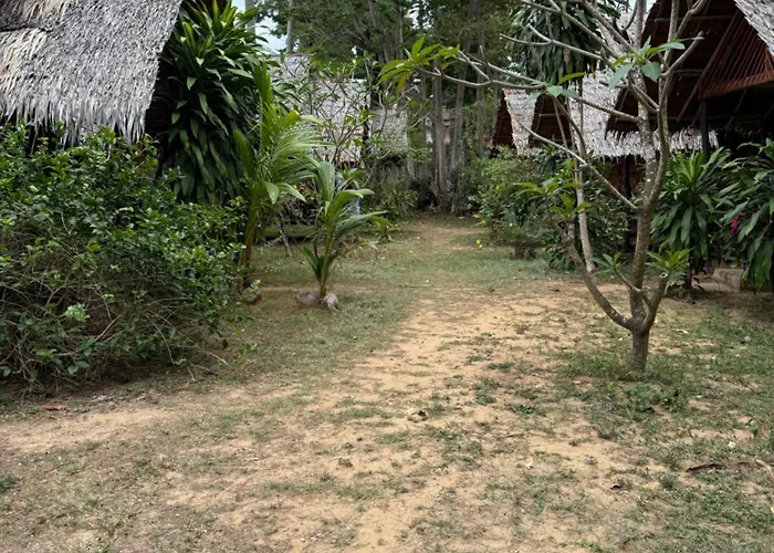 Andaman Sunflower Ko Lanta