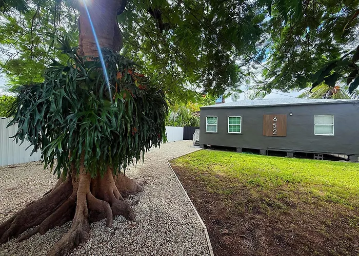 Wynwood Bungalows By Renzzi Miami