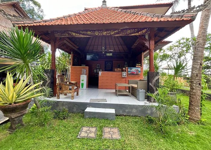 Mushroom Beach Bungalows Nusa Lembongan 
