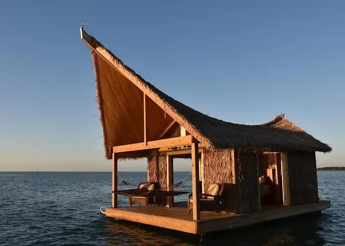 Tiki Suites Ocean Adventures-Floating Bungalows Key West