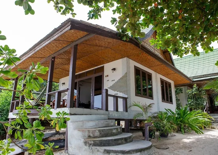 Seaflower Bungalows Srithanu