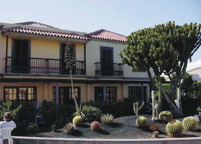 BungalowsMaspalomas Oasis Club