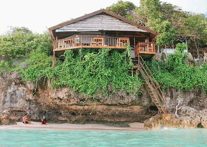 Cosmos Bungalows Bira